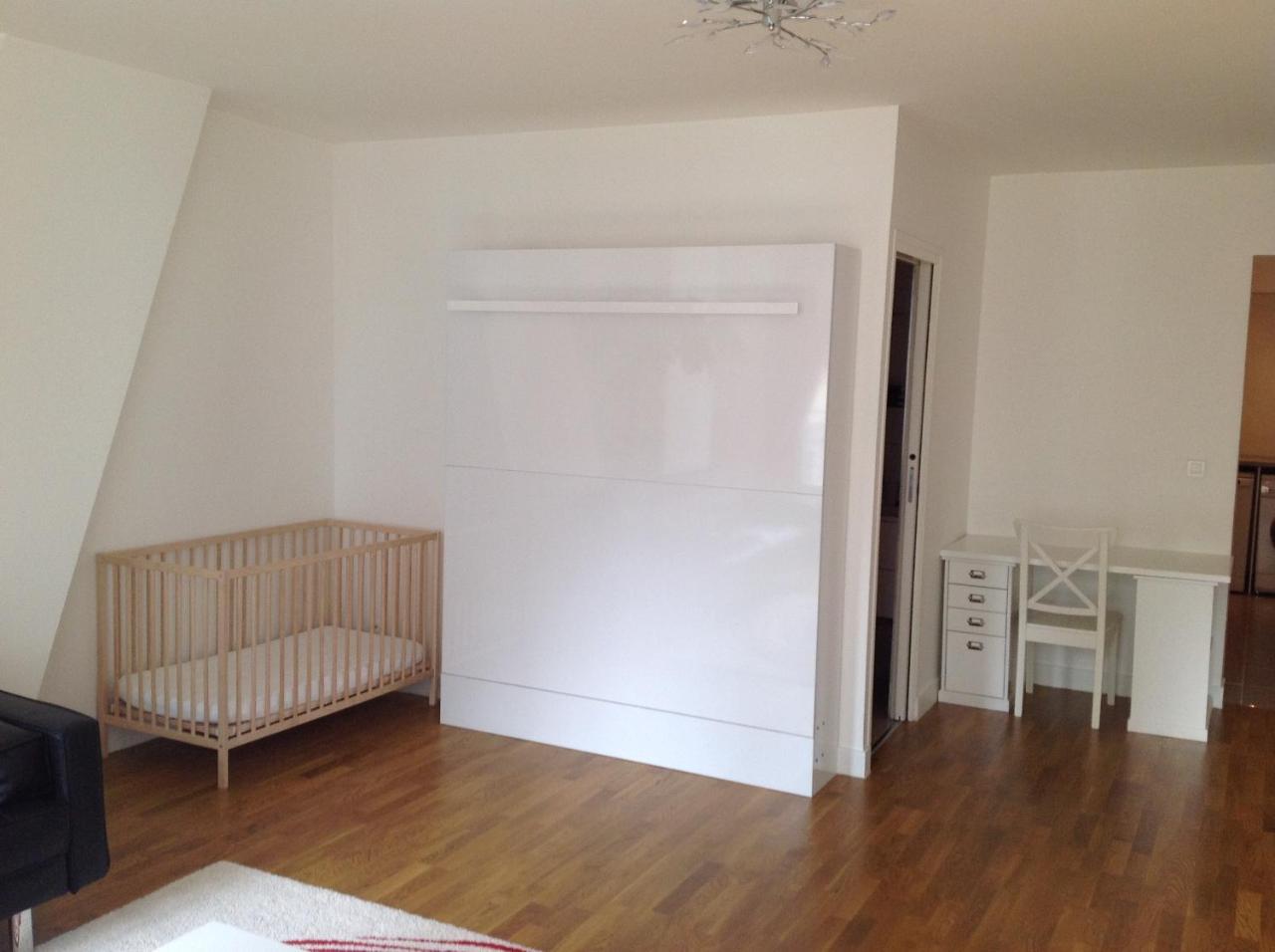 Rue Francois Miron (Adults Only) 2