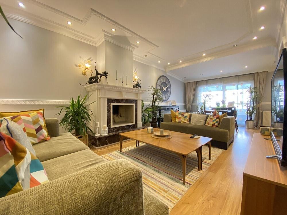 Missafir Exclusive Flat with Terrace in Nisantasi 1