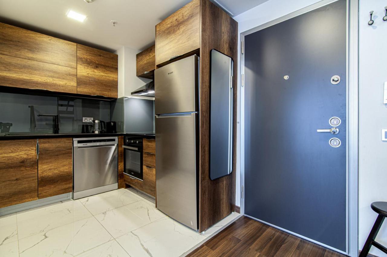 Sleek Residence Flat with Great Location in Sisli 1