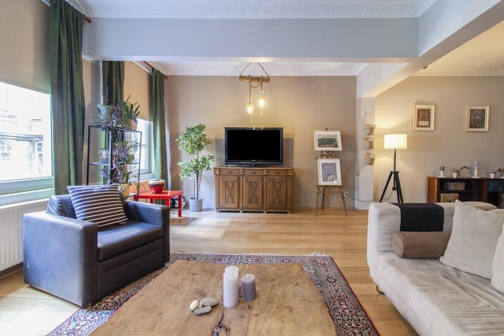 Missafir Comfy And Fully Equipped Home 2