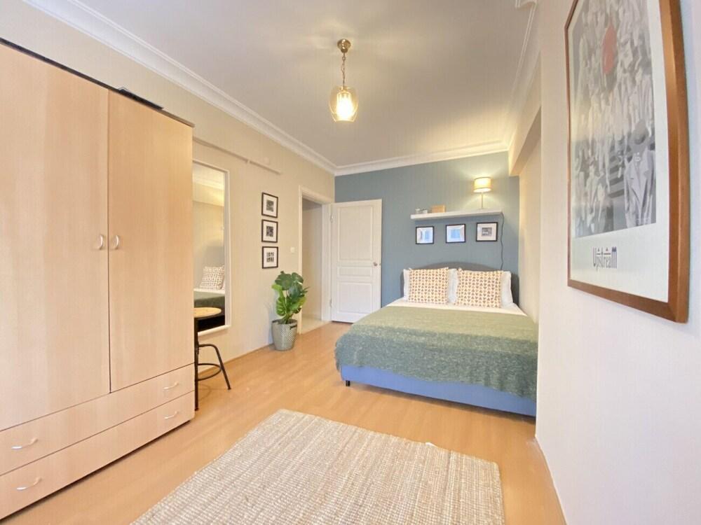 Missafir Sleek Flat in Nisantasi with Terrace