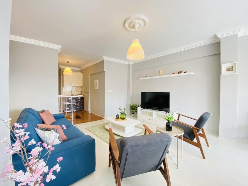 Missafir Amazing Flat with Terrace in Besiktas 1