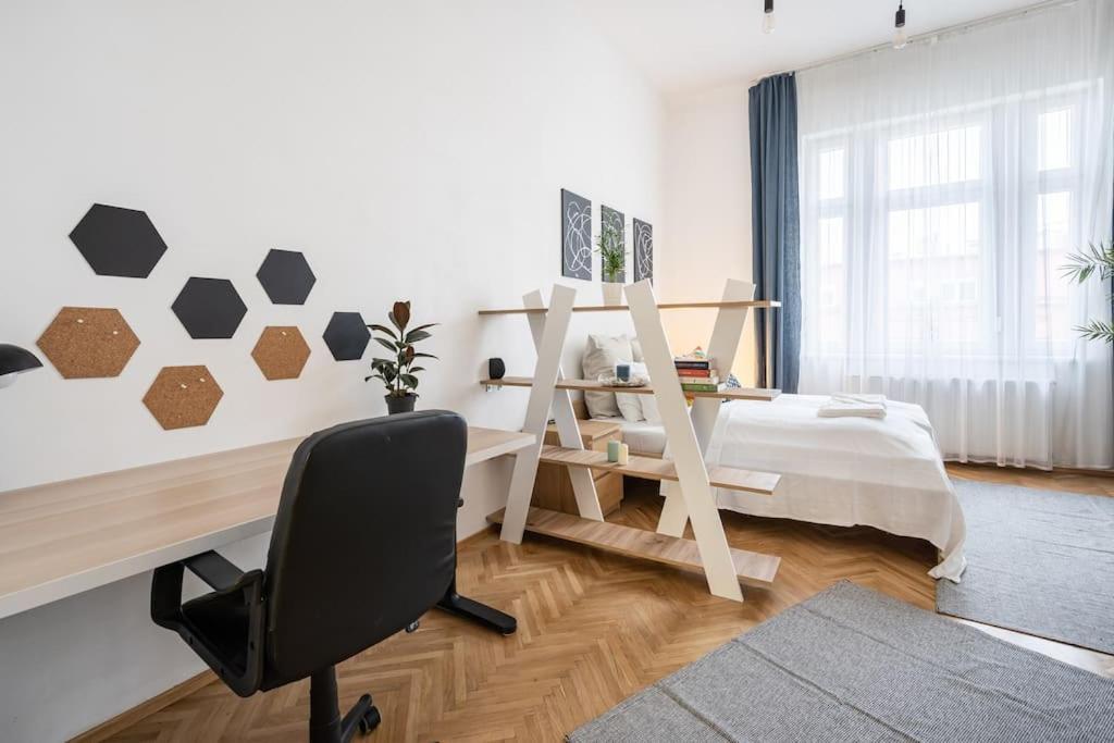 East Side Living Apartment 1