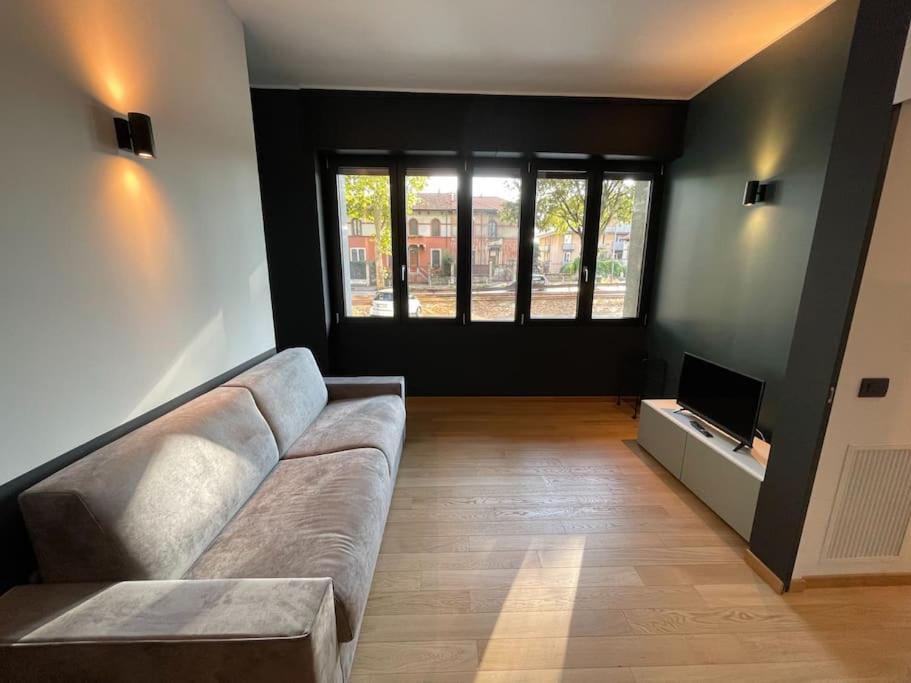 Bnb Capital Milano Central Station - Black 1