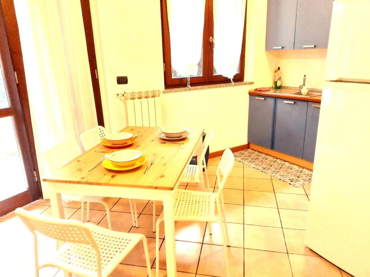 Bel Monolocale Loreto (10 Minuti Dal Duomo) 1