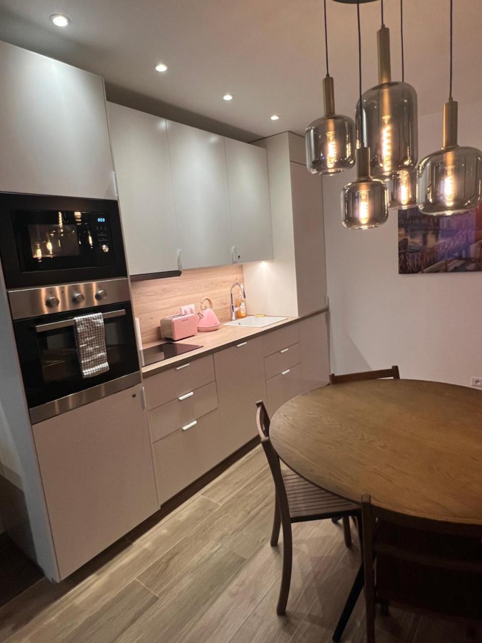 Loft 1 Br Marais, Notre Dame AC by Lcc Agency 1