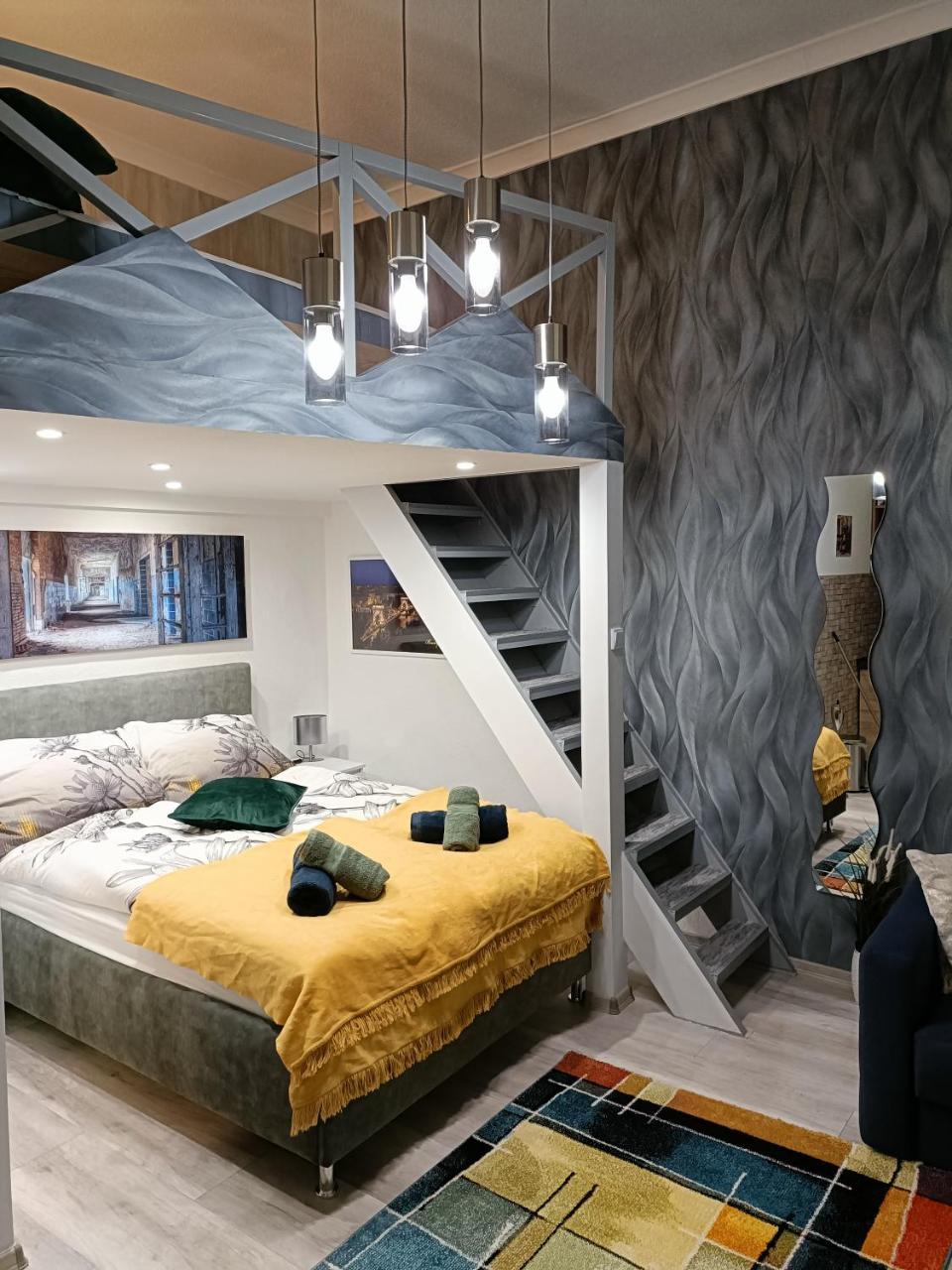 Suzan's Apartment in the Heart of Budapest 1