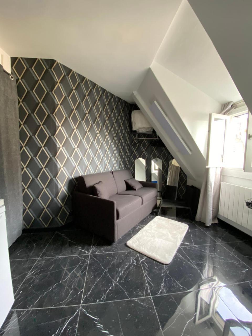 Studio Neuf Champs-Elysees