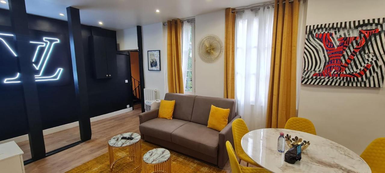 158 - Urban Louis Vuitton Flat in Montorgueil 1