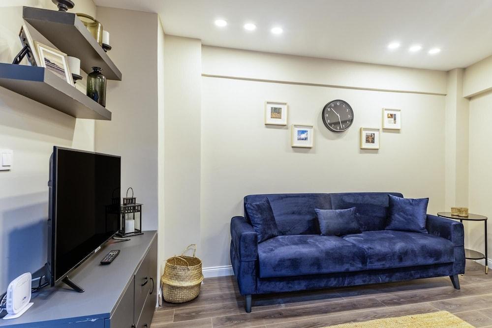 Fully Furnished Centrally Located Flat in Sisli 2