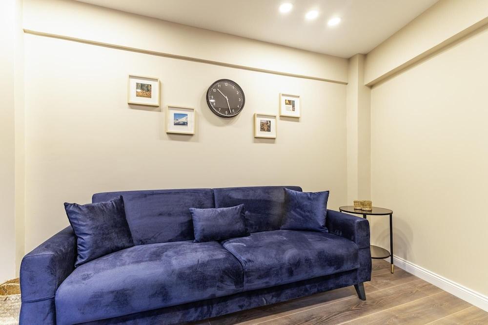 Fully Furnished Centrally Located Flat in Sisli 1