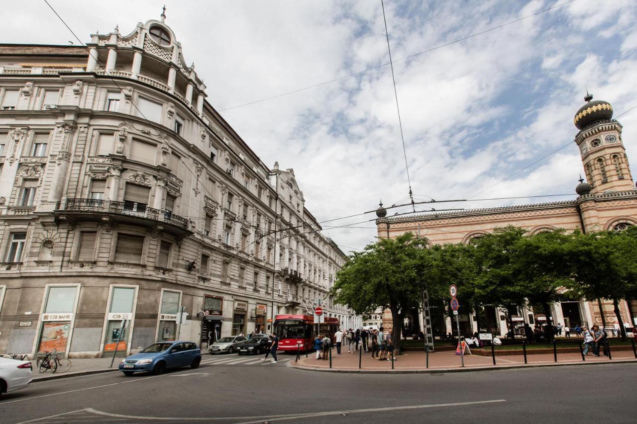 W2 Synagogue Apartment 2