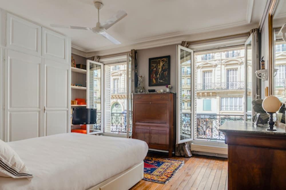 Paris Royal South Residence