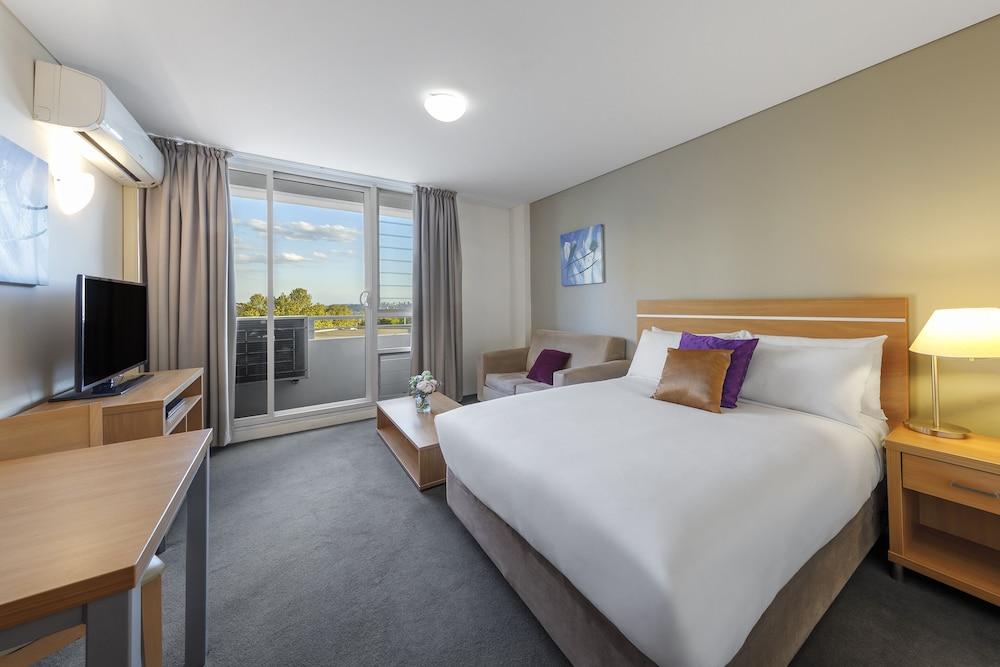 Park Regis Concierge Apartments