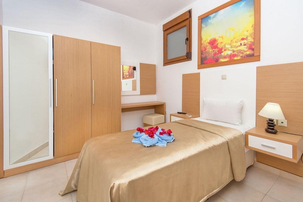 Horizon Line Villas 2