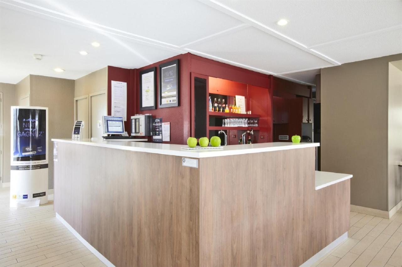 Campanile Versailles Buc 1