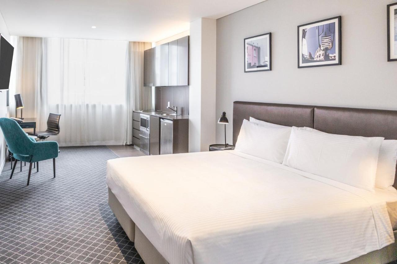 Holiday Inn & Suites Sydney Bondi Junction 1