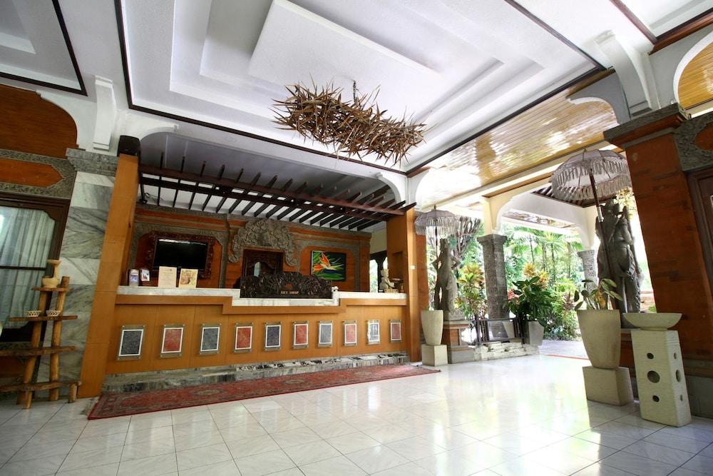 Diwangkara Beach Hotel & Resort 2