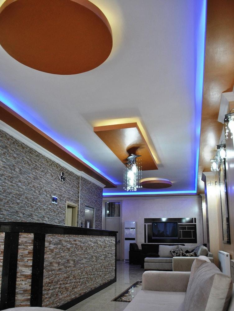 Diamond Suite & Residence 1