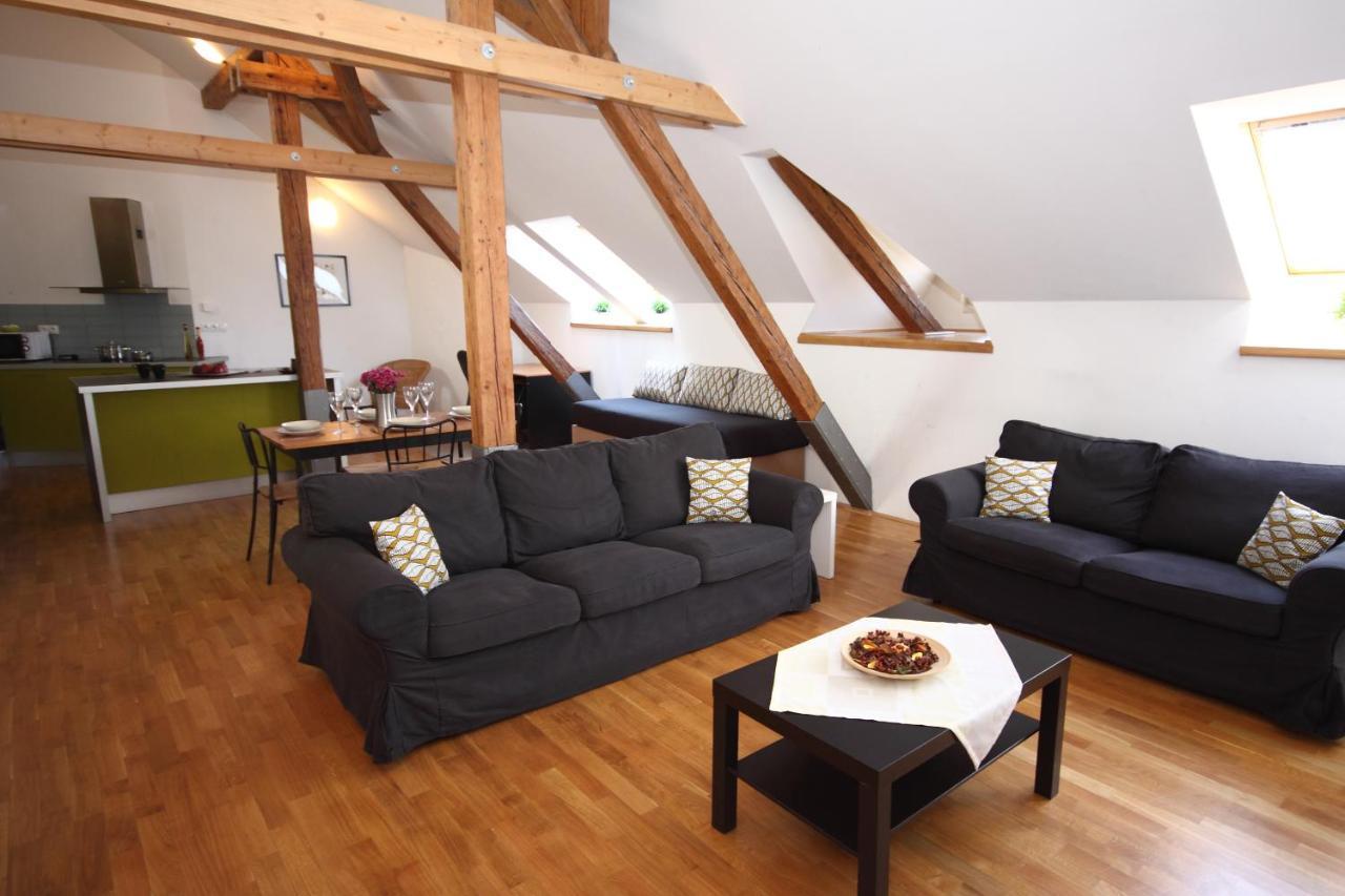 River View Residence 1