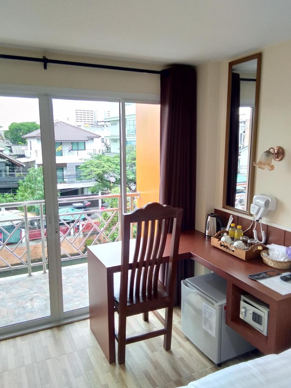 Baan Wanchart Resdience 2