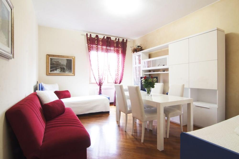 Alessia's Flat - Tortona