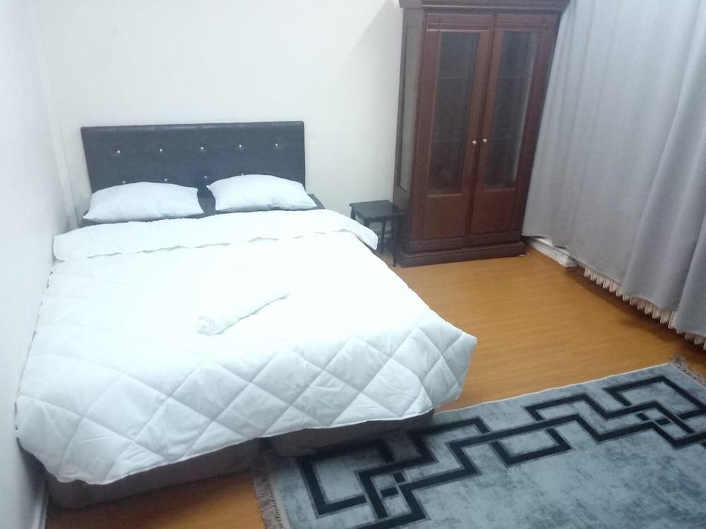 Istanbul Apartment 2