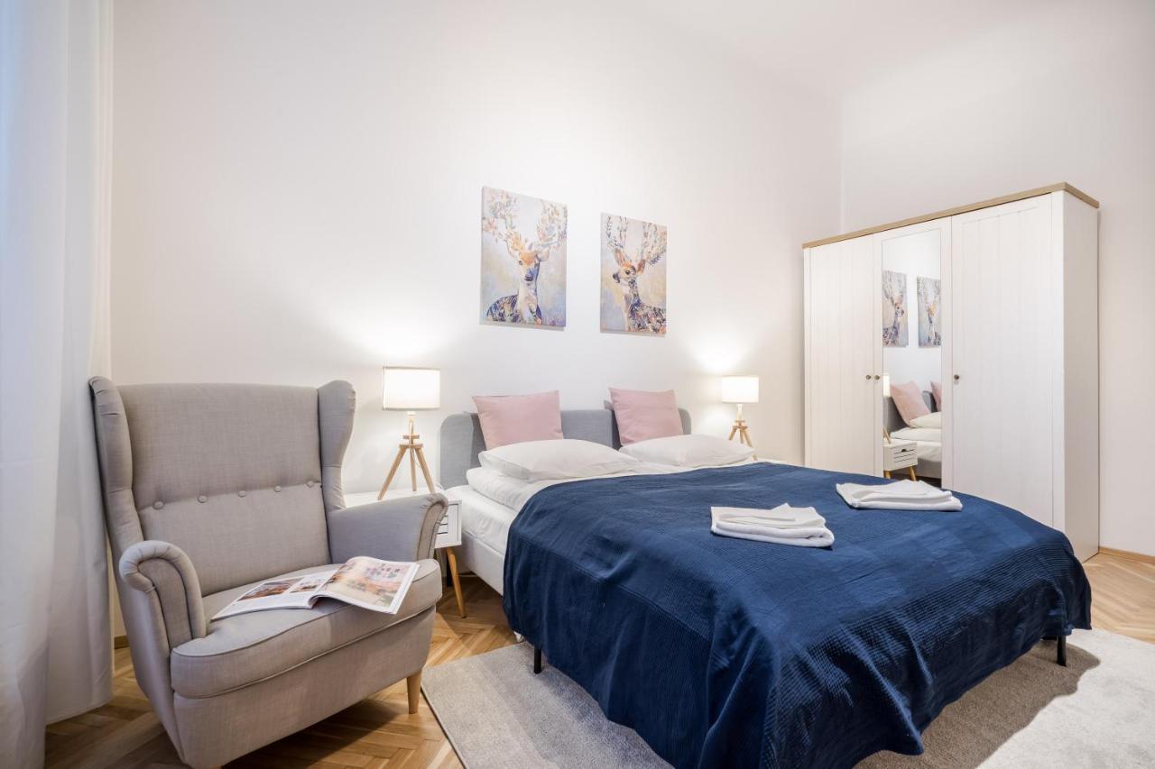 Bpr Toffee Design Home with A/C 2