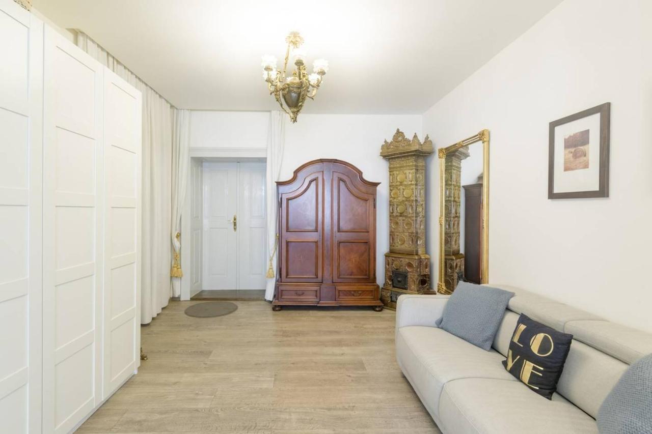 Stylish, Light-Filled Home in the Historic Center 2