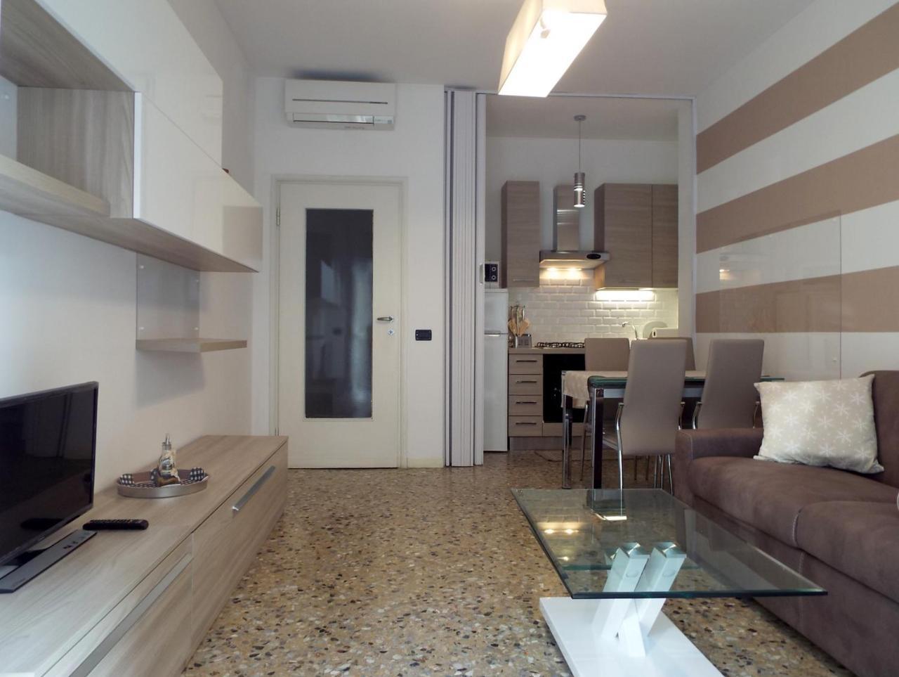 Lacaralele Apartment 2