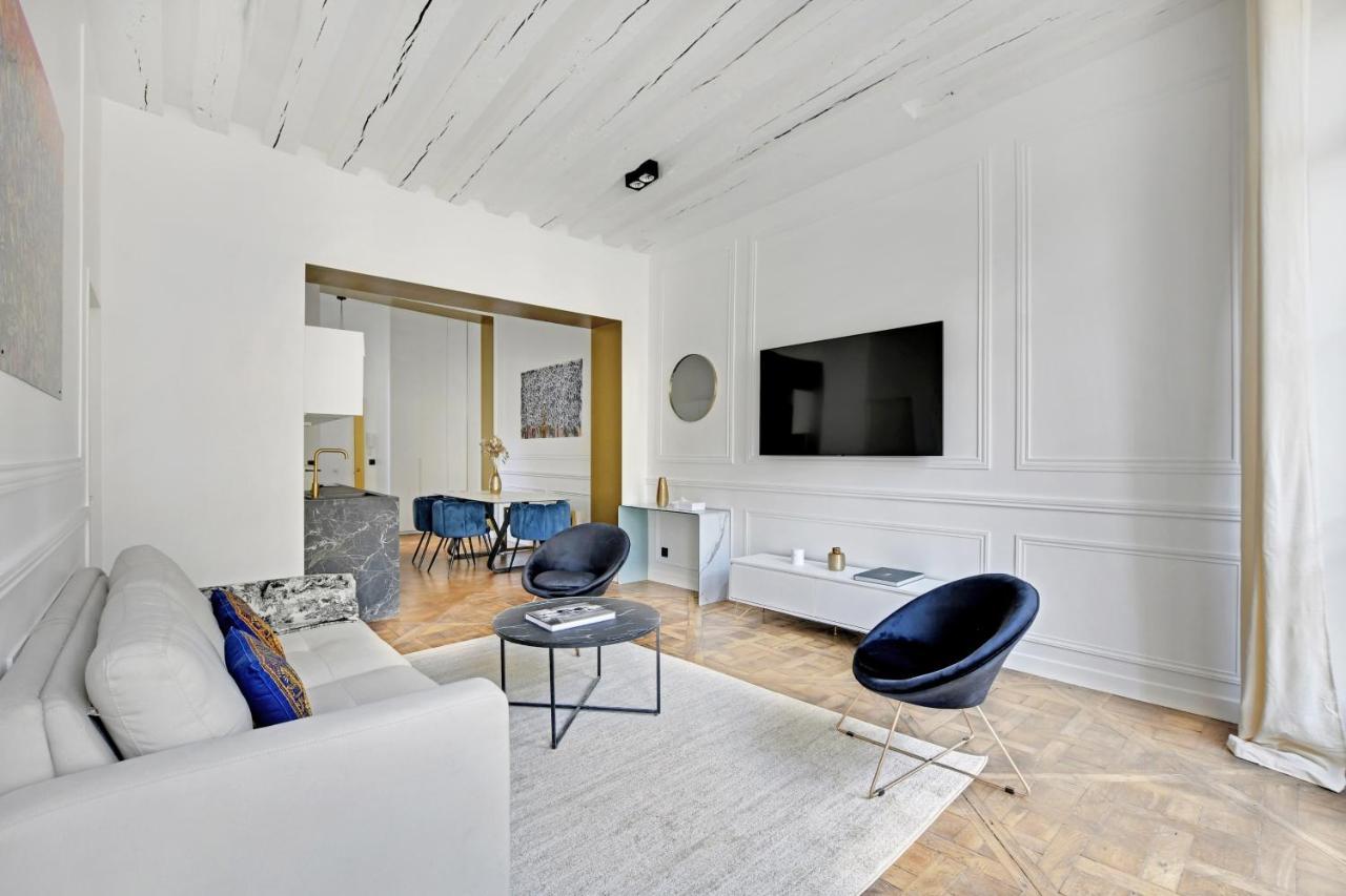 Pick a Flat's Apartment in Louvre - Croix Des Petits Champs 2
