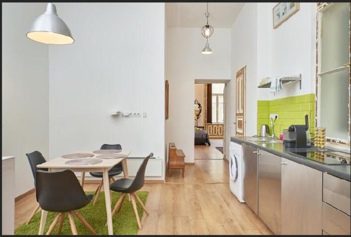 Budapest Loft Central Design Home 2