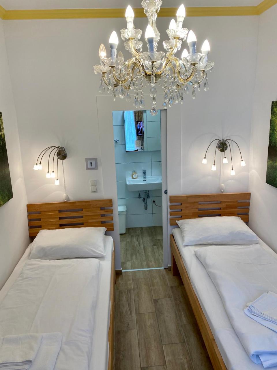 Ajo Vienna Central Room - Contactless Check-In 2