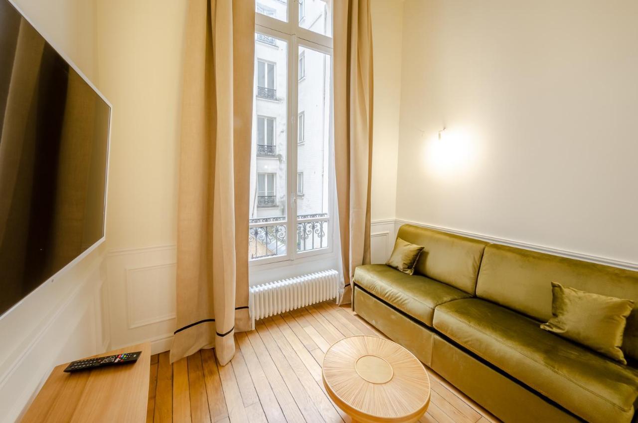 Appartement de Standing 1 – Tour Eiffel/Invalides 2