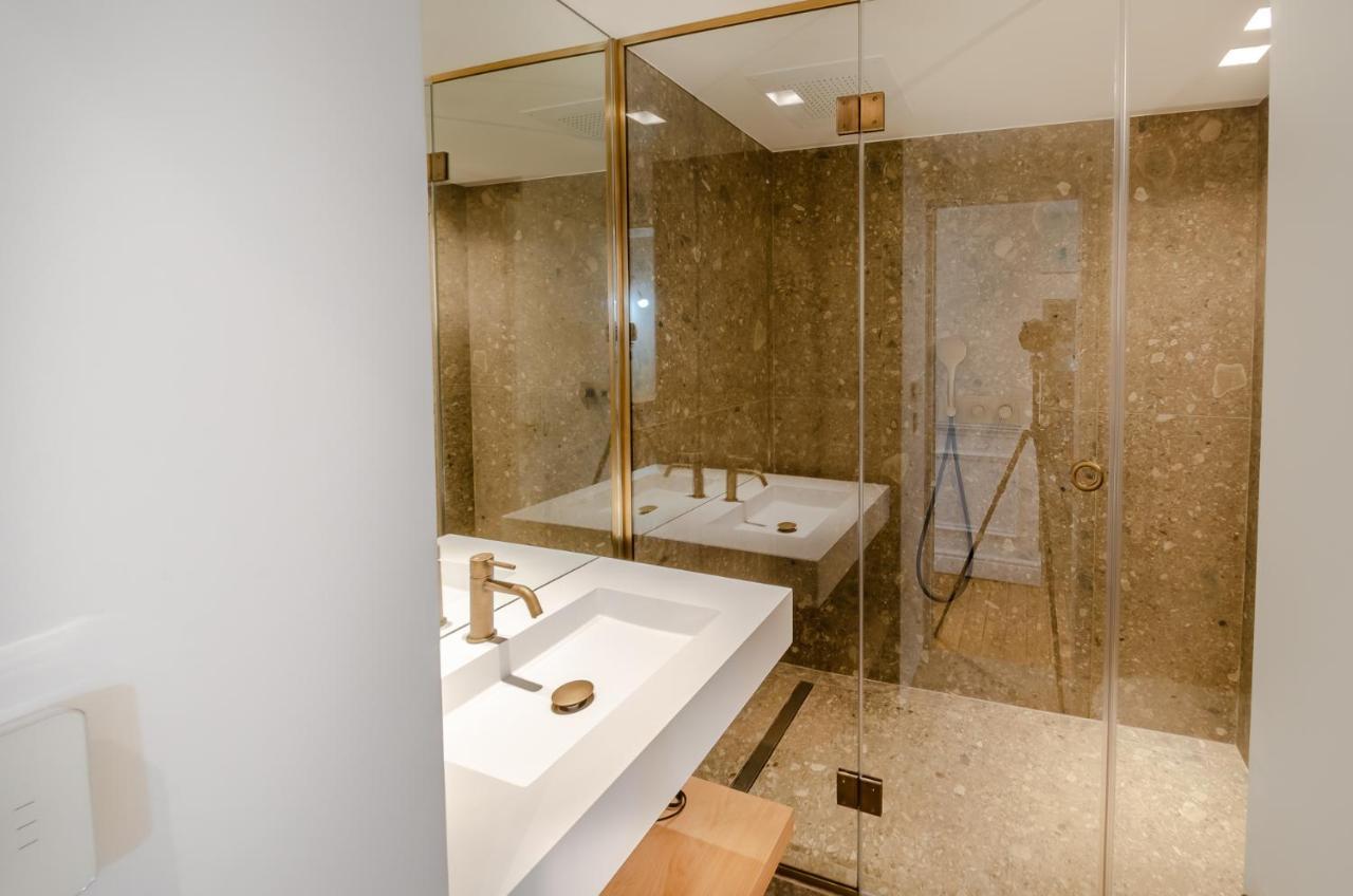 Appartement de Standing 1 – Tour Eiffel/Invalides 1