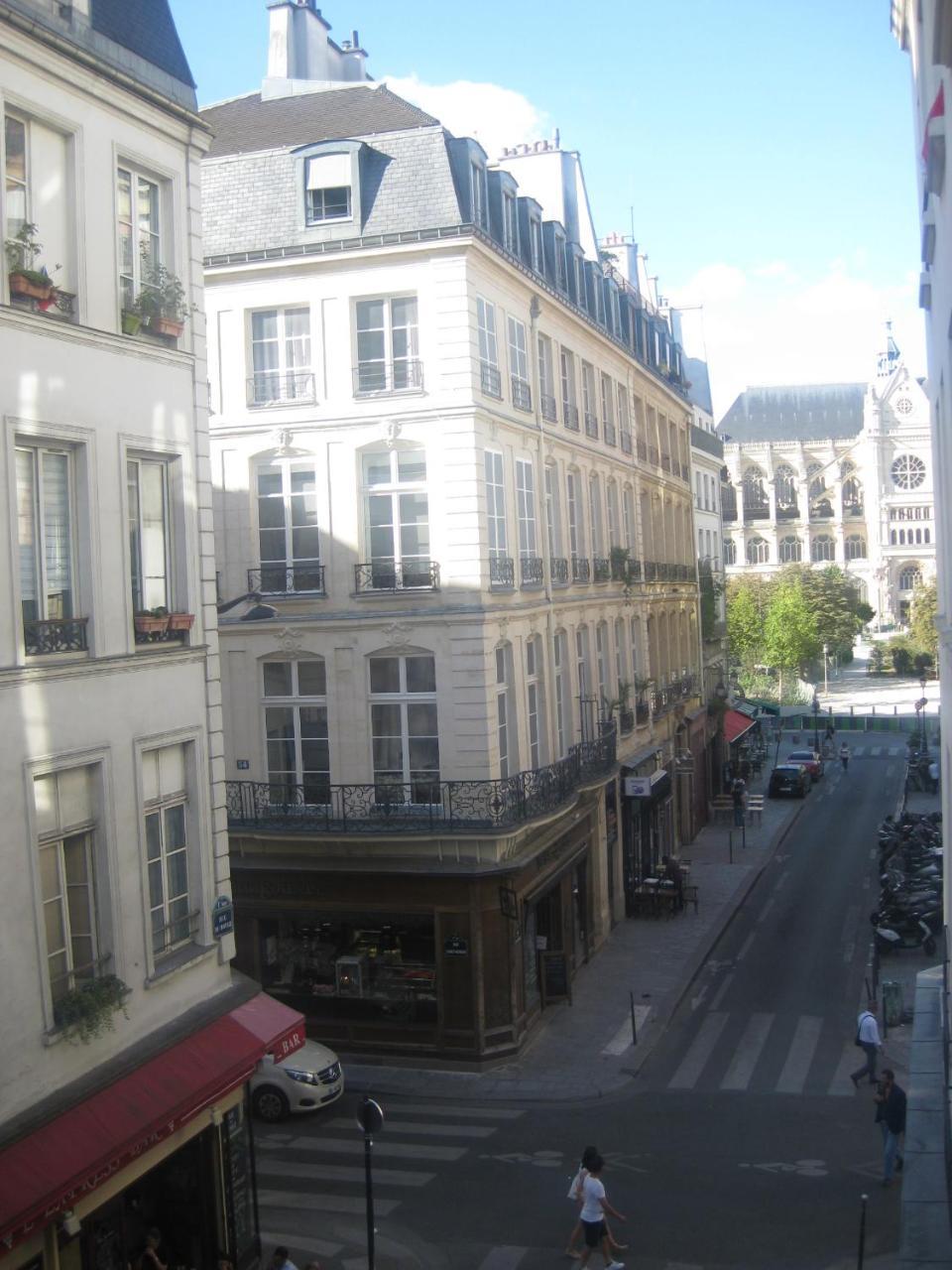 Hotel du Pont Neuf 1