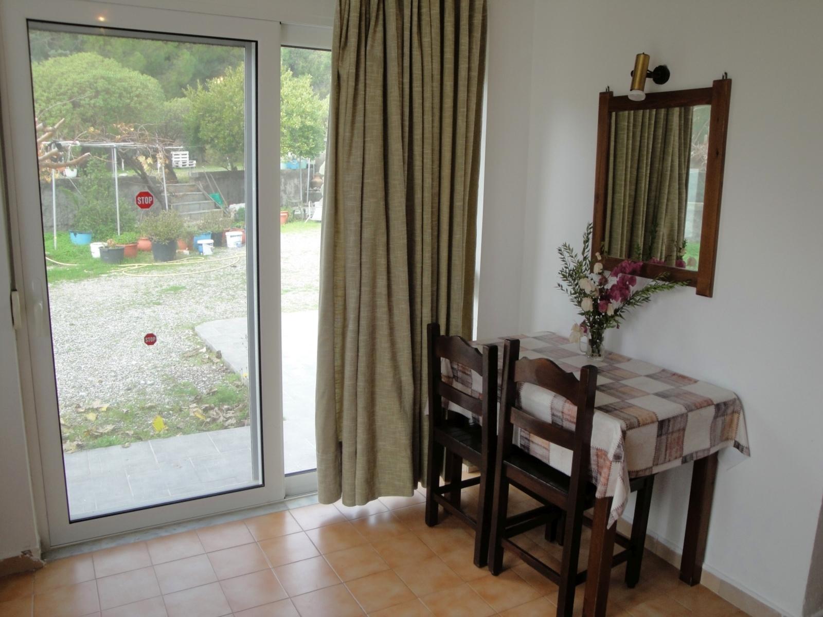 Tselios Apartments 1