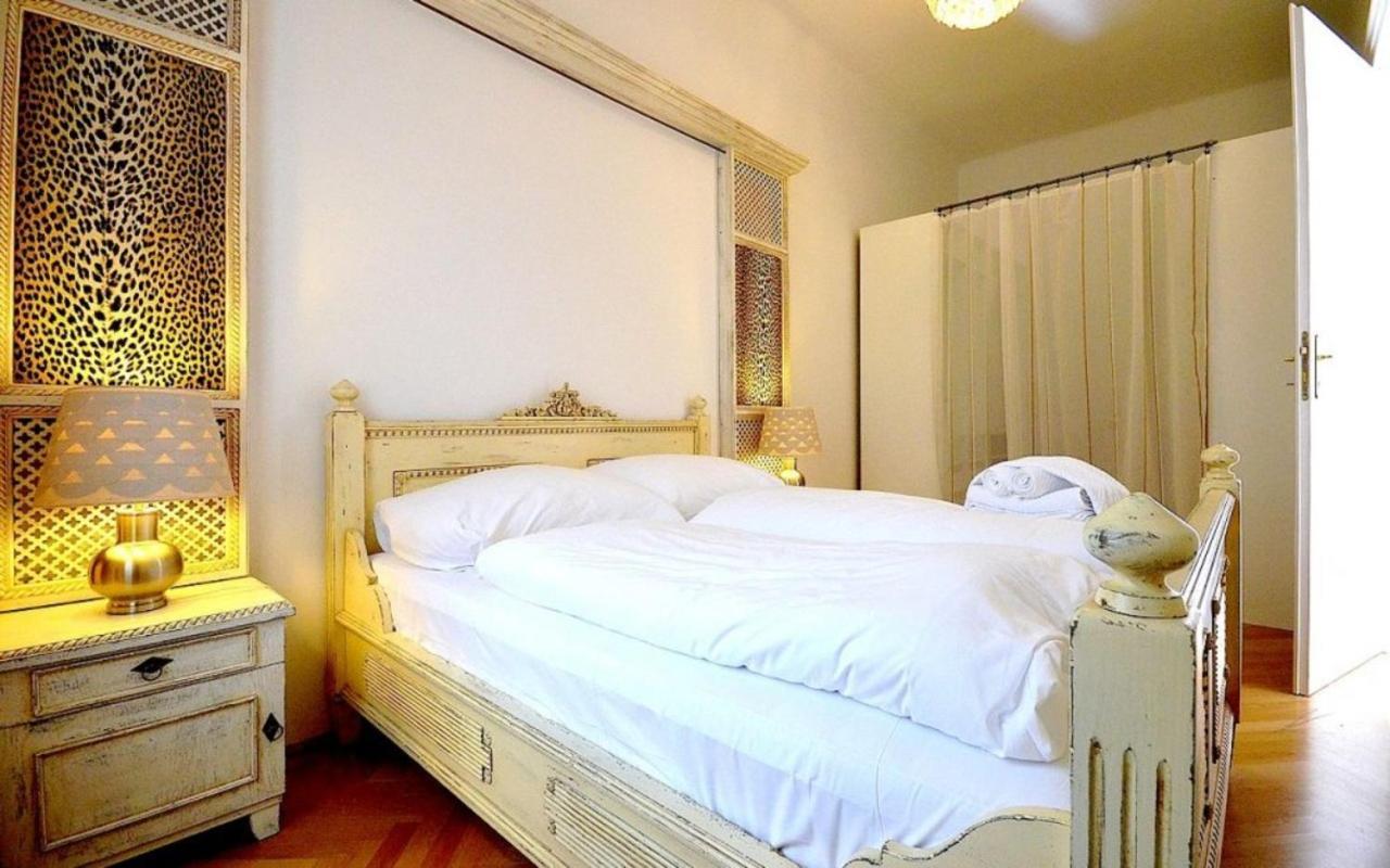 Vienna Residence | Spacious, Tasteful Apartment 3rd District Vienna 2