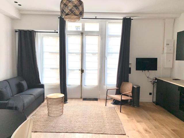 Luxe Parisien - Petit Varenne 1