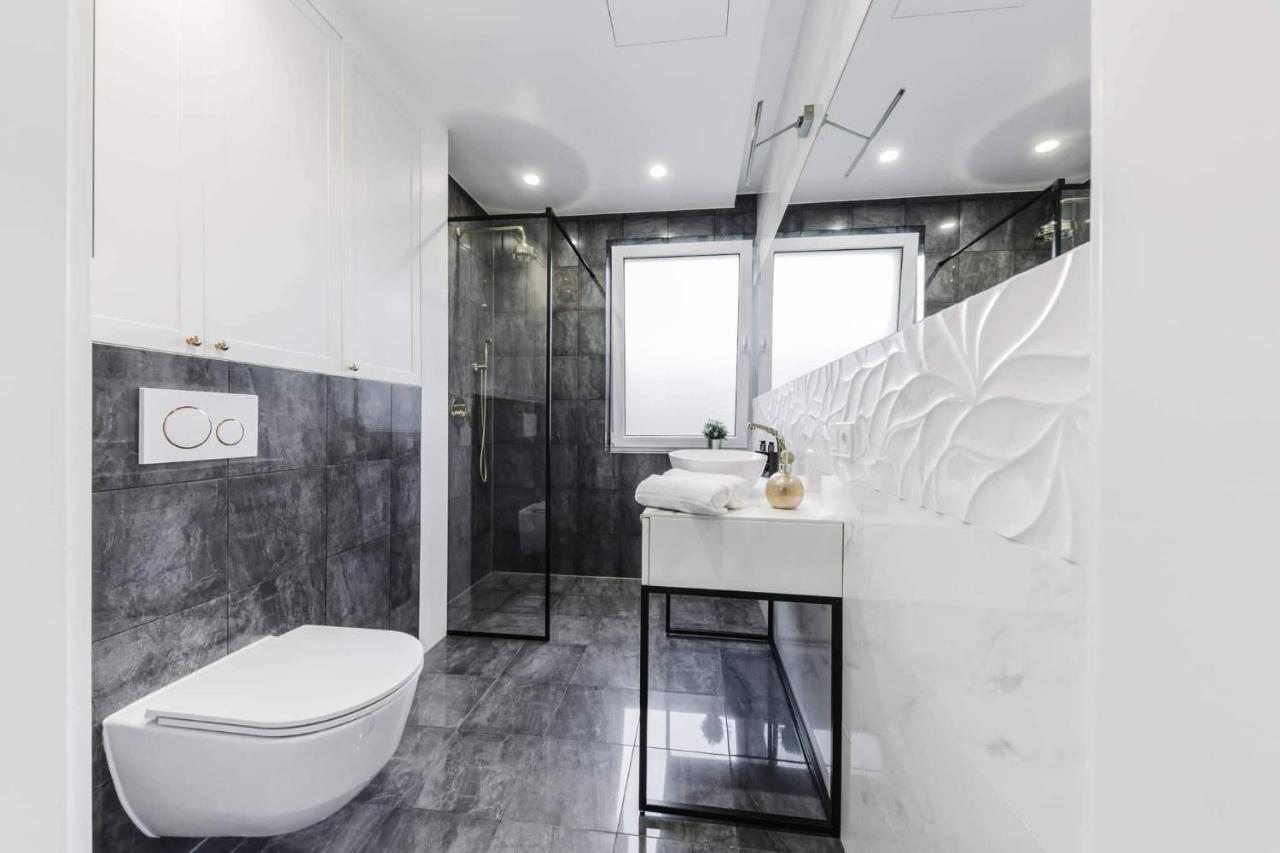 Luxury Suites Kaunas, Self-Check in (Adults Only) 2