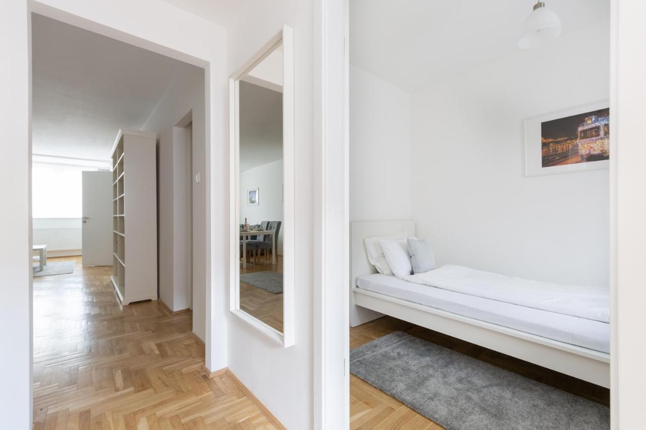 Cozy 3-Bedroom Apartment in the Heart of Budapest 2