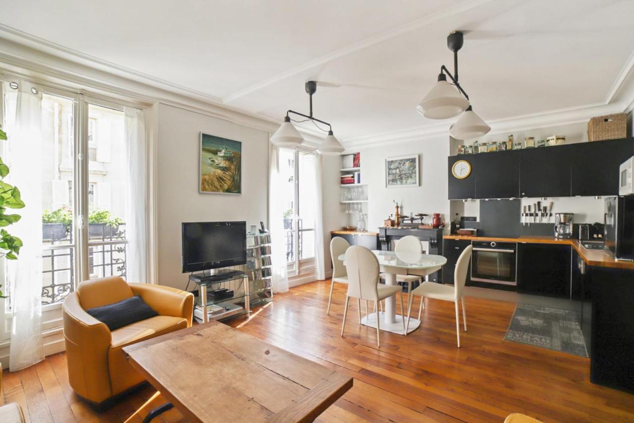 Stylish And Bright Flat 5 Min To Montmartre in Paris - Welkeys 1