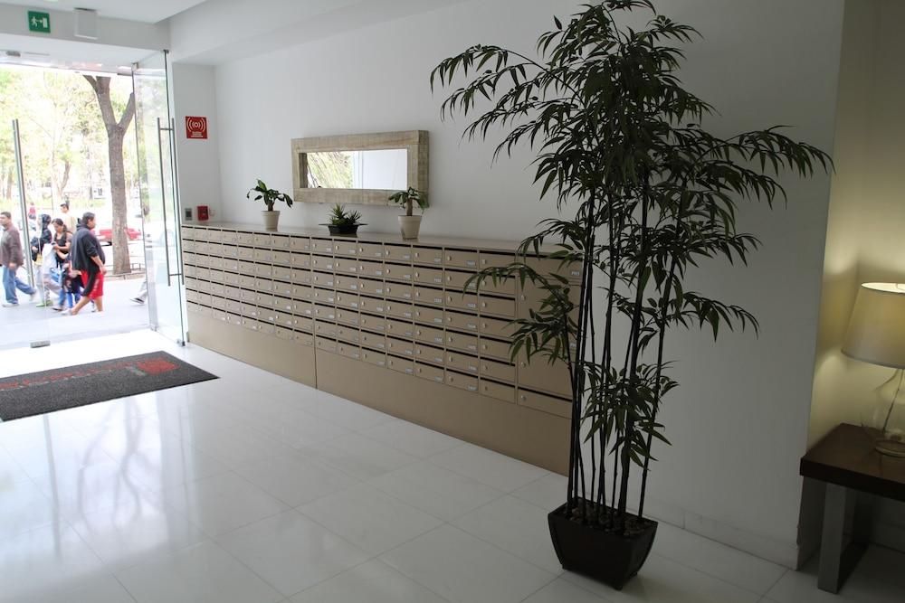 Apartment Downtown 1106 1