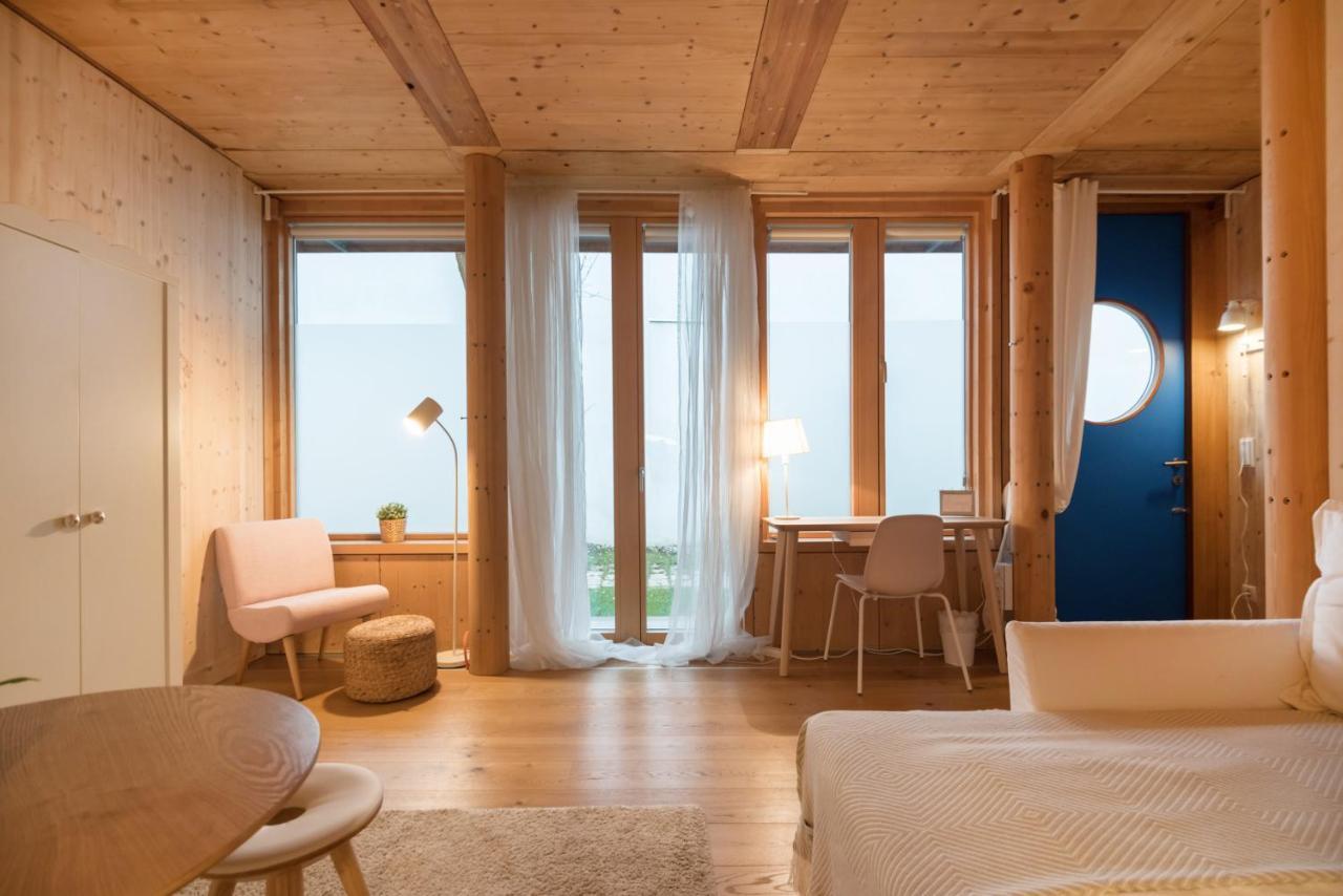 Apartments Near Metro Station (Adults Only)