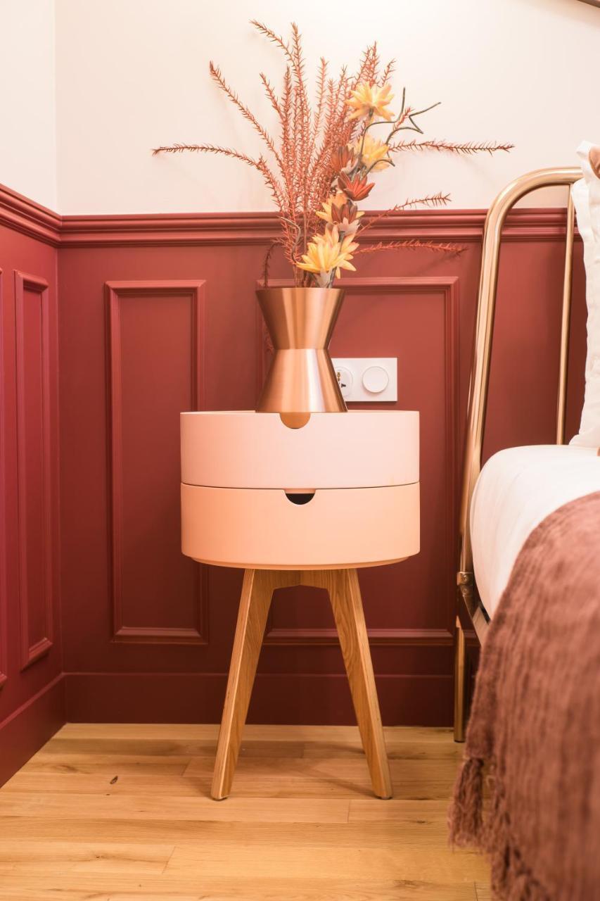 Miss Marguerite Suite 2