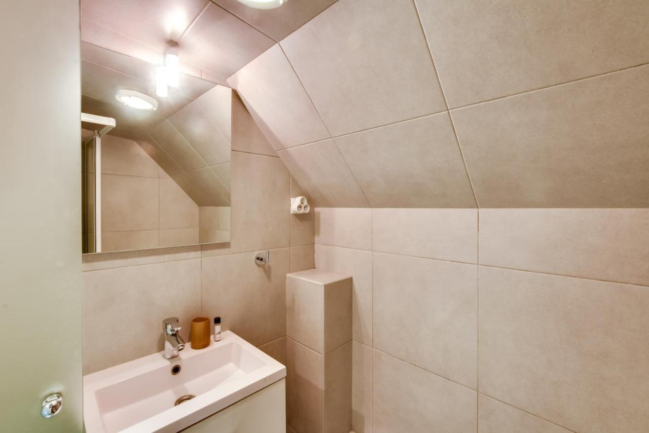 Unit 011 Saint Germain Des Pres (Seine) 1