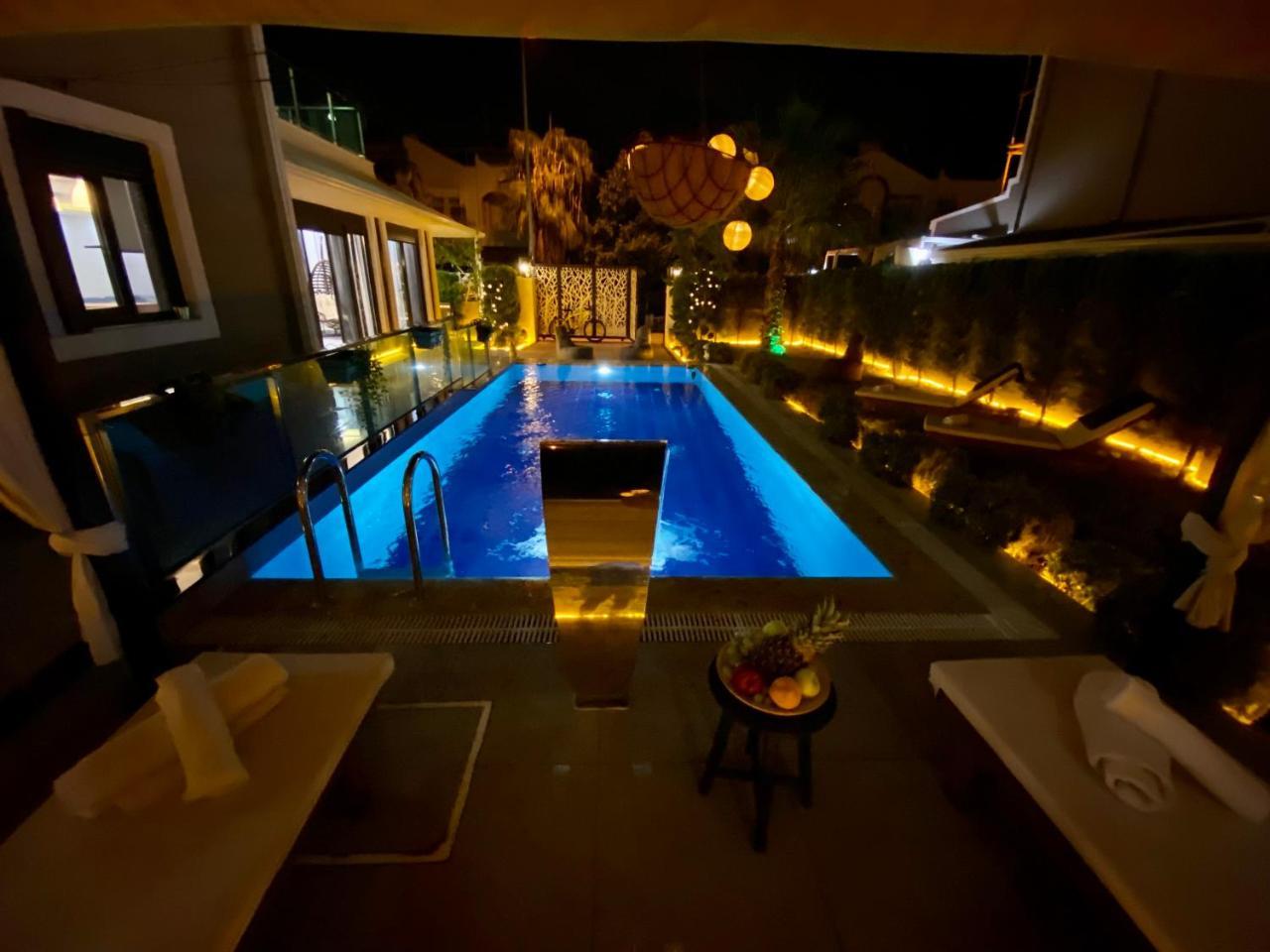Villa Annabell1 with Swimming Pool And Jacuzzi, 3 Floors 2