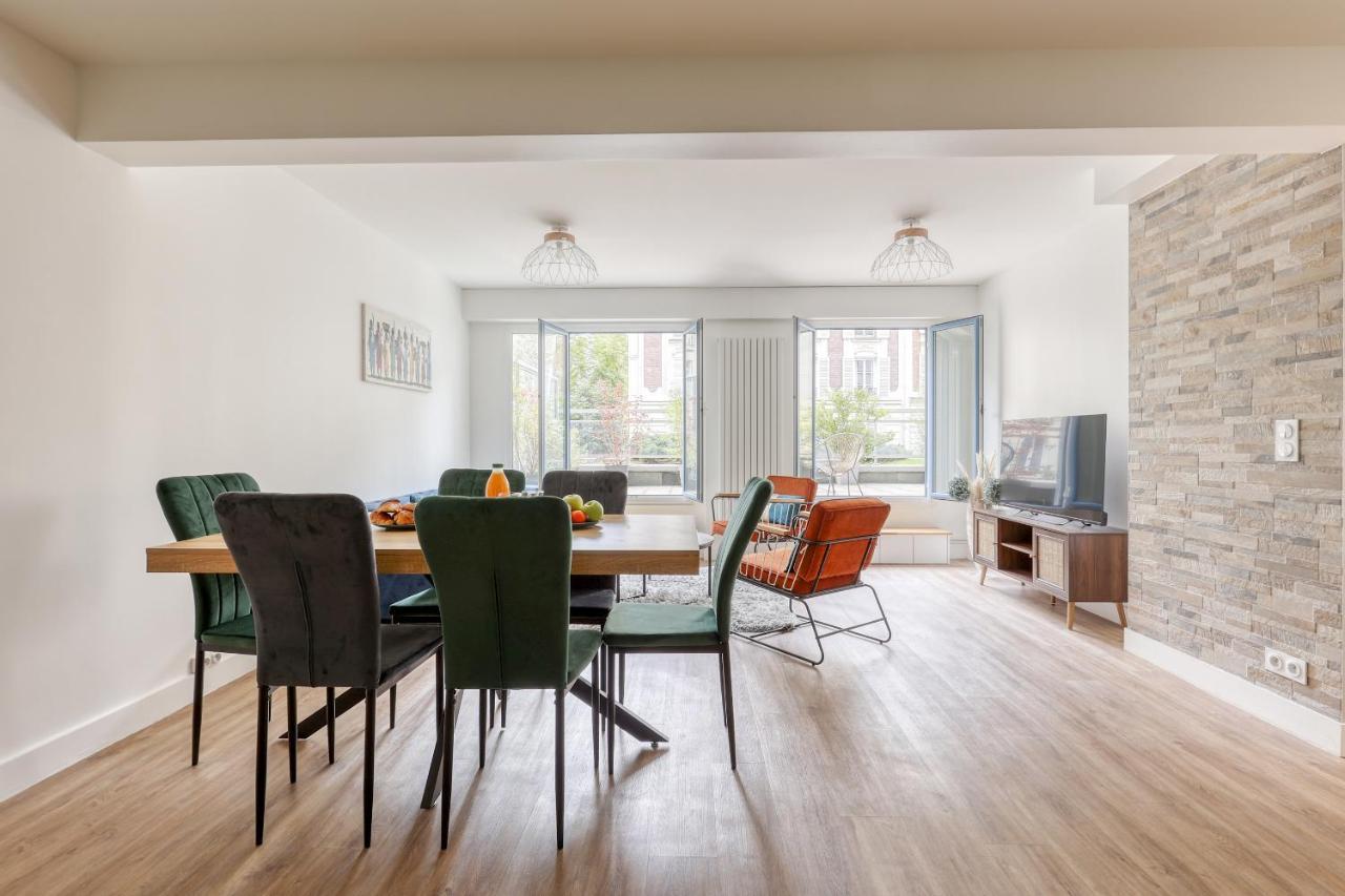 Branded New 4 Bdrs Flat - Huge Terrace - Prime Loc 1