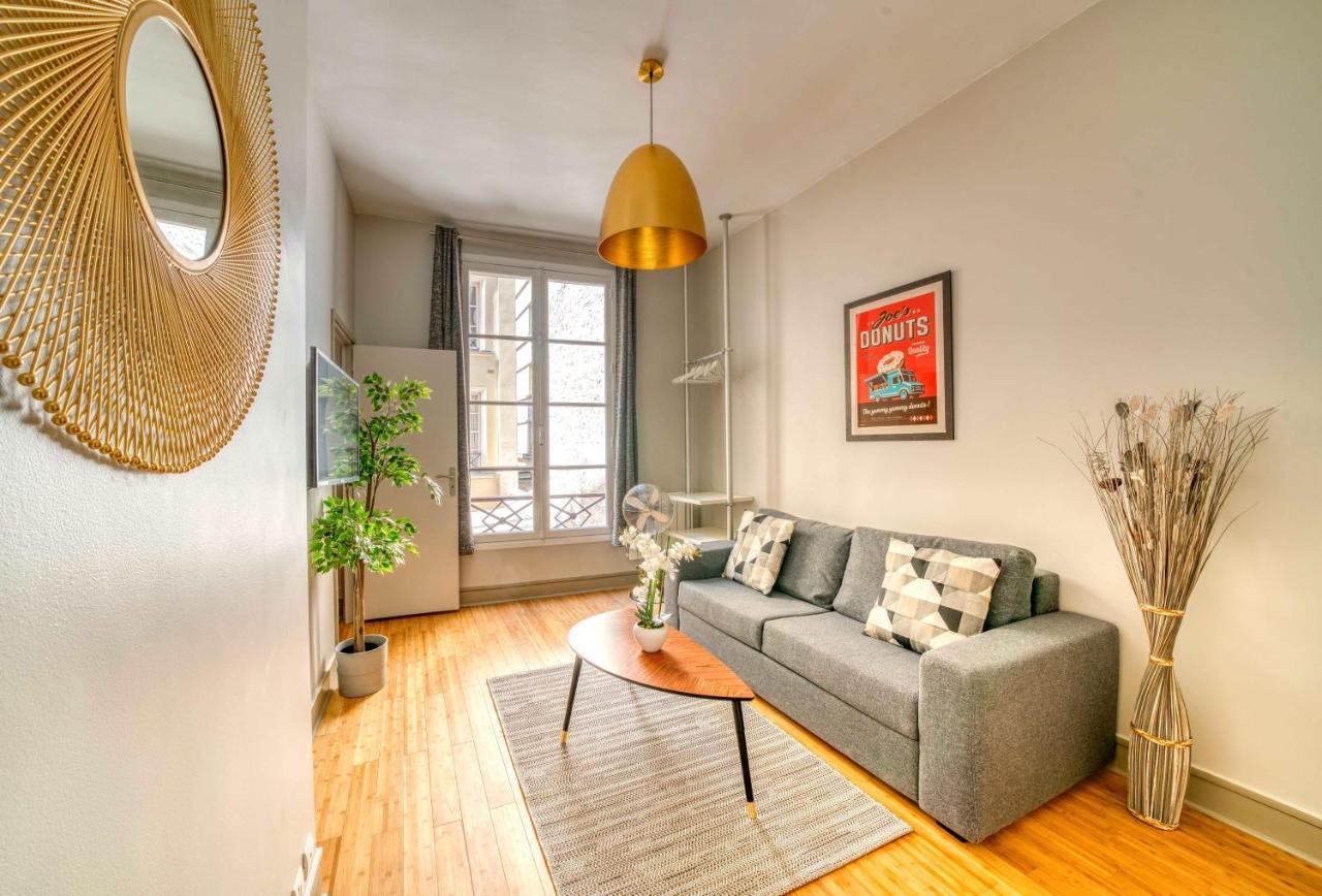 1630 - Champs Elysees - Best Value (Adults Only)