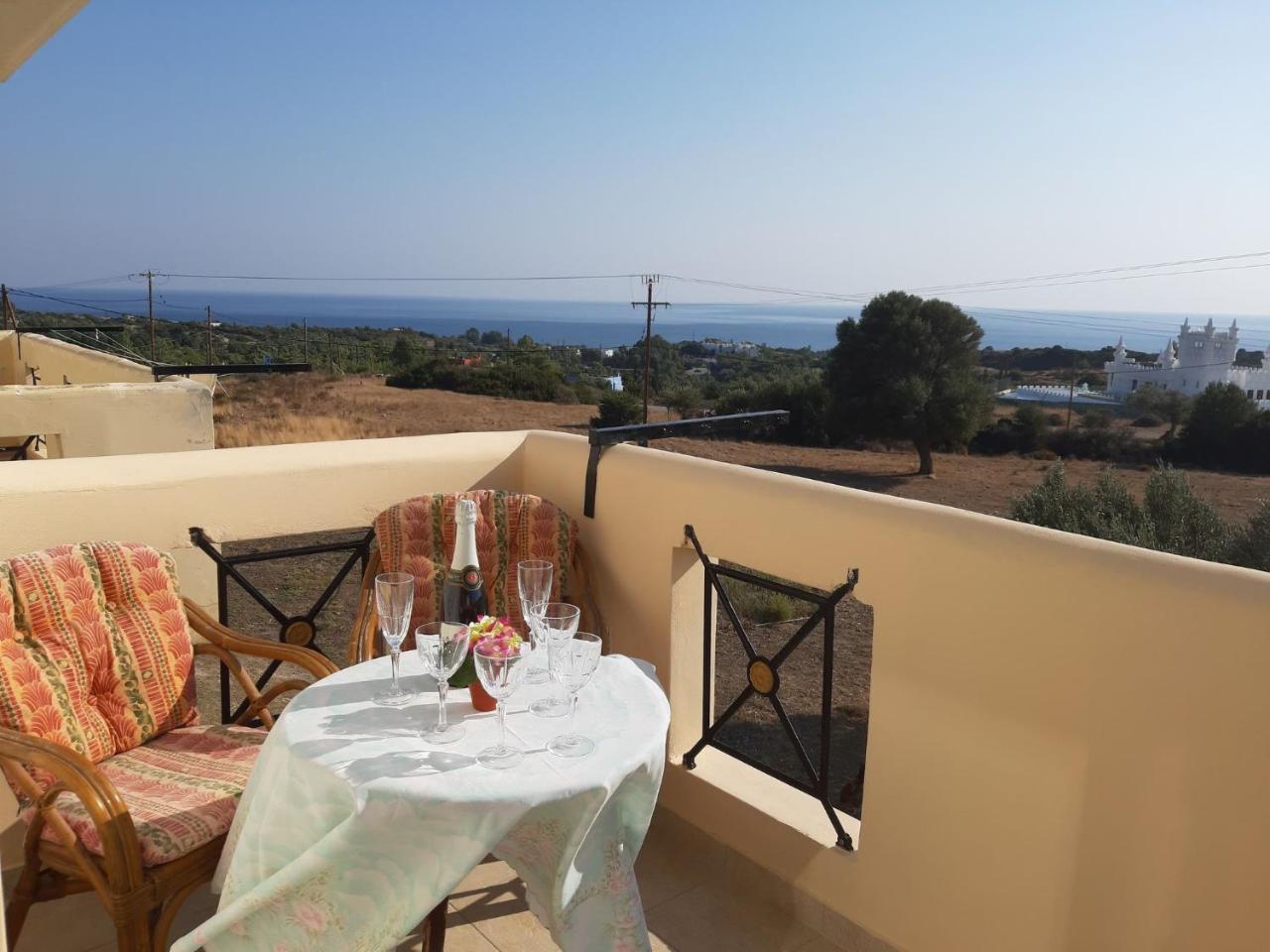 Katerina Villa in Kiotari 2